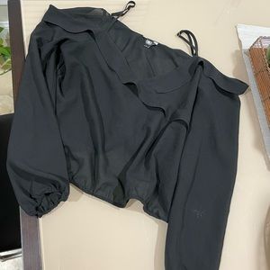 GBG Cold Shoulder Top